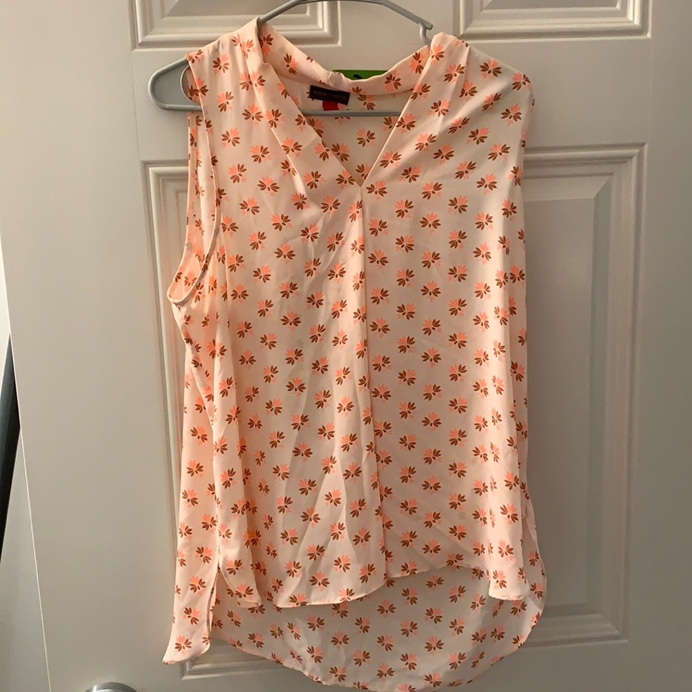 Vince Camuto large sleeveless blouse